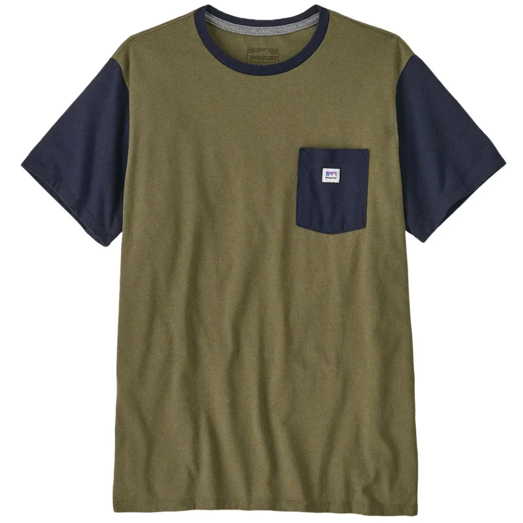 PATAGONIA Shop Sticker Pocket Responsibili-Tee /tent vert